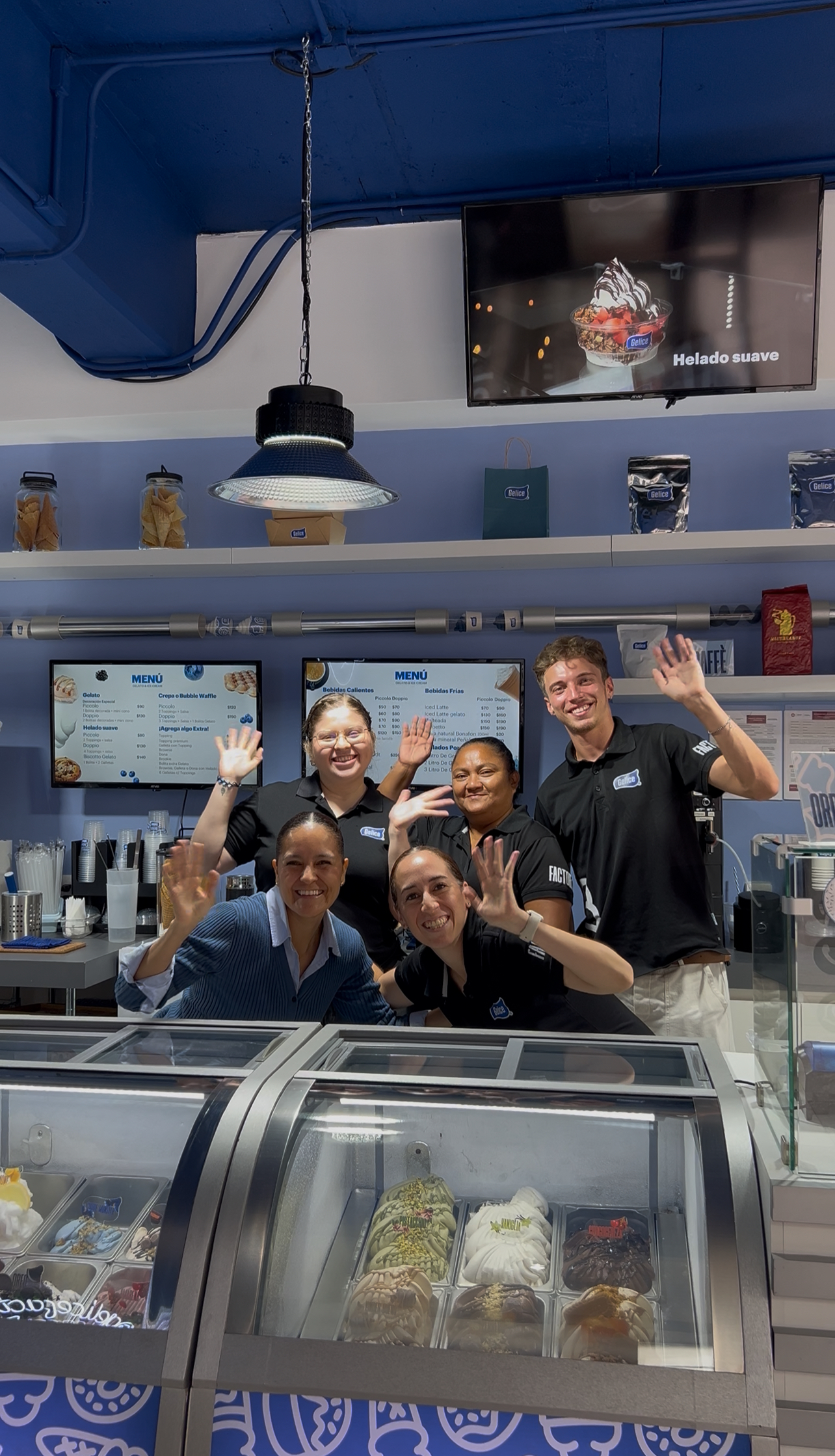 staff Gelice Factory Cancun